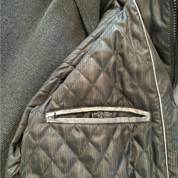 Men’s Jacket - Picture 5 of 5